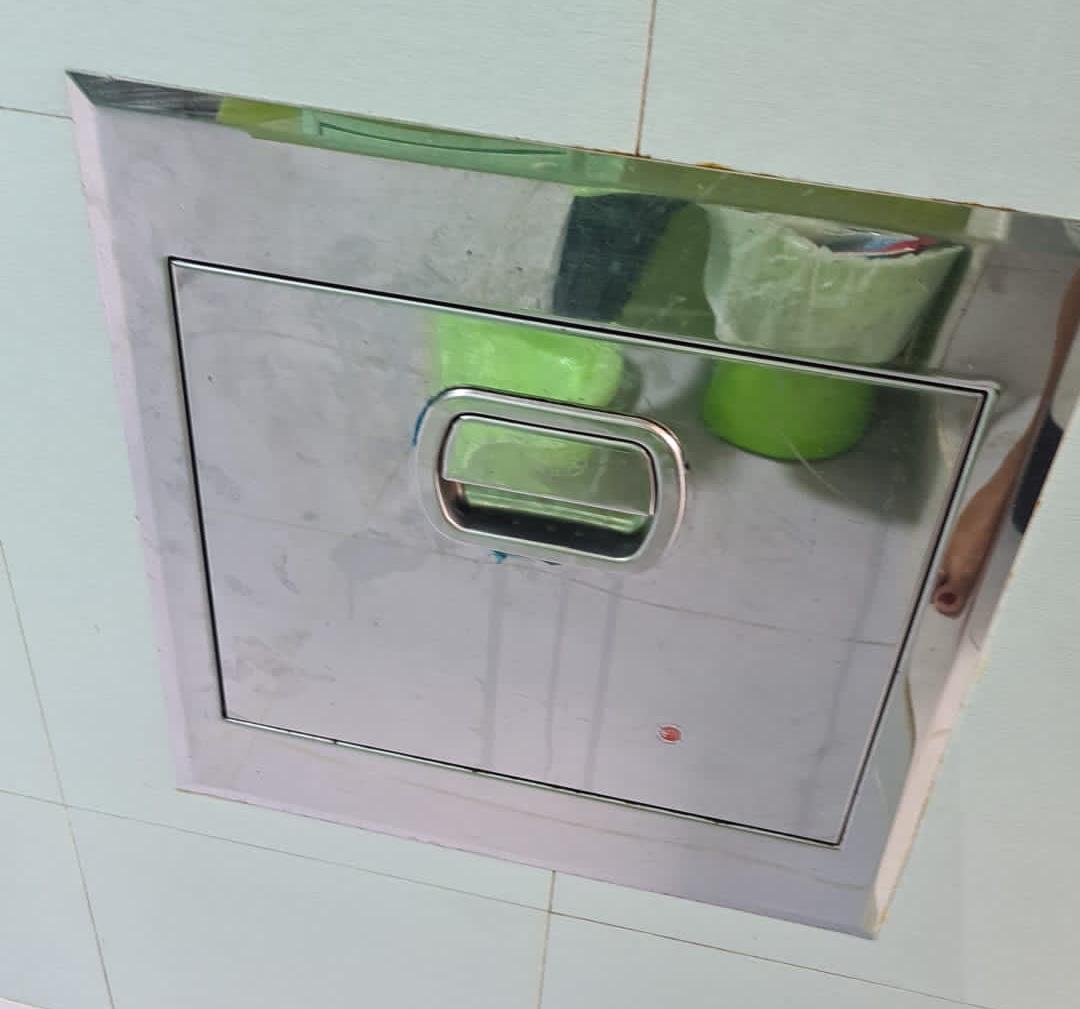 Unlock & Install Rubbish Chute Latch At Hoy Fatt