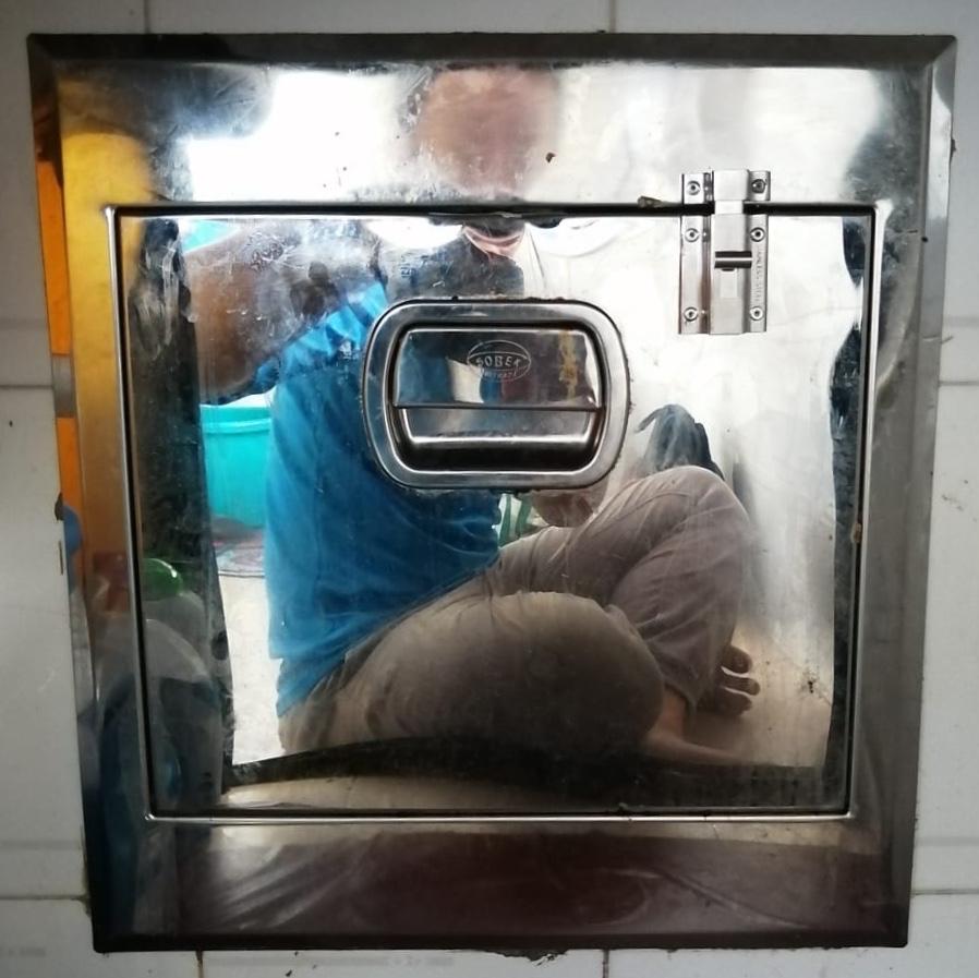 Rubbish Chute Latch Installation