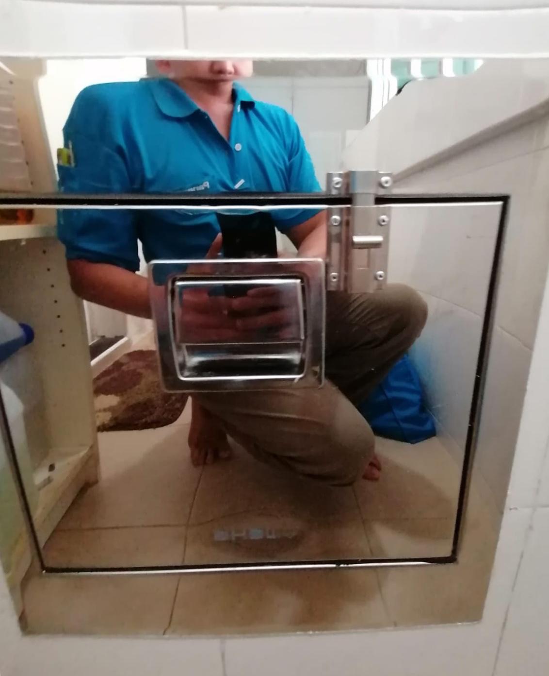 Unlock Rubbish Chute Door And Install Latch