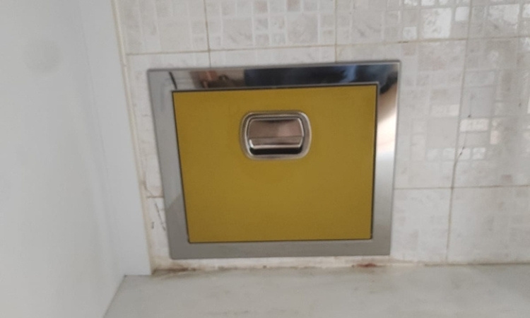 HDB rubbish chute issues