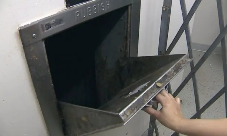 How to Replace a Rubbish Chute Door