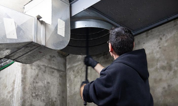 Regular DIY Rubbish Chute Cleaning