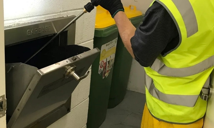 Clean Garbage Chutes in Singapore