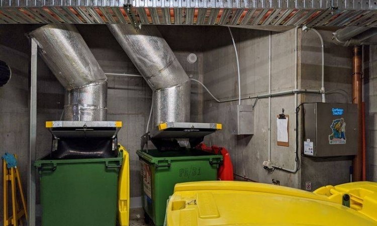 How to Remove Bad Smell From Rubbish Chute